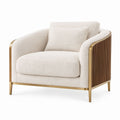 Poltrona Curva Creme, Castanha e Dourada em Bouclé de Poliéster com Estrutura de Madeira, 82 x 78 x 76 cm